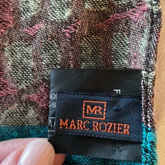 Marc Rozier Paris Print Scarf with Fringe Edges - Picture 10 of 12
